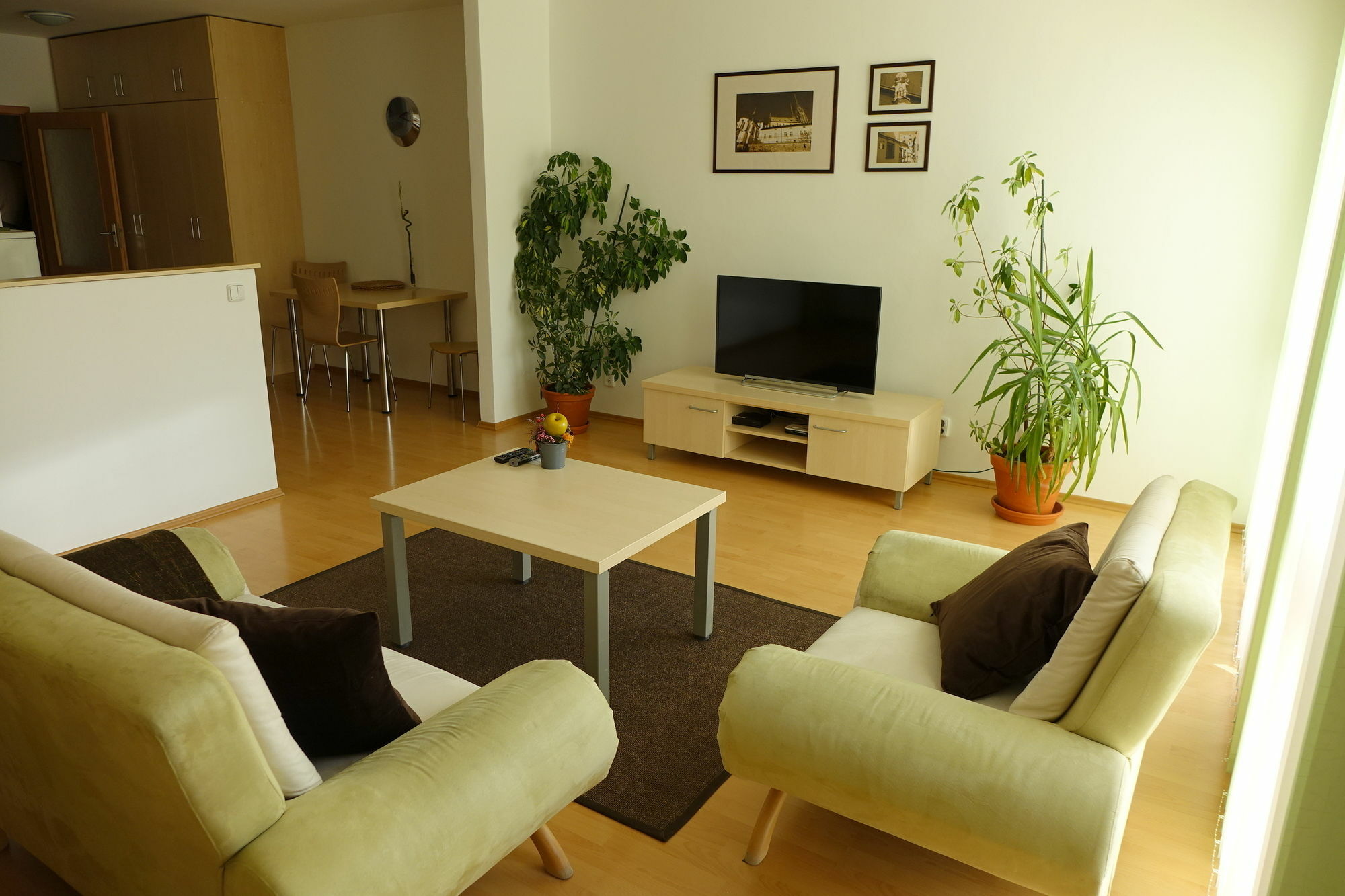 Eel Accommodation Μπρνο Εξωτερικό φωτογραφία